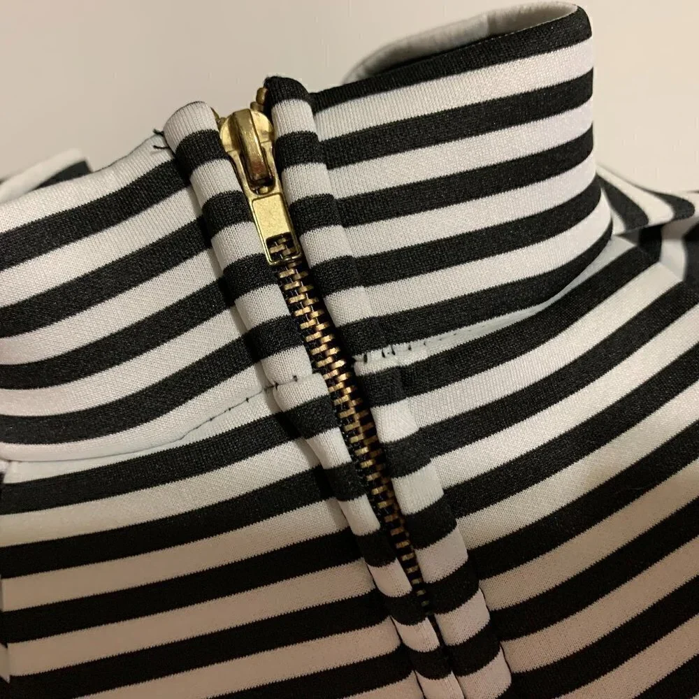 Charlotte Russe Black White Flare Skirt. Size small. - Picture 3 of 6
